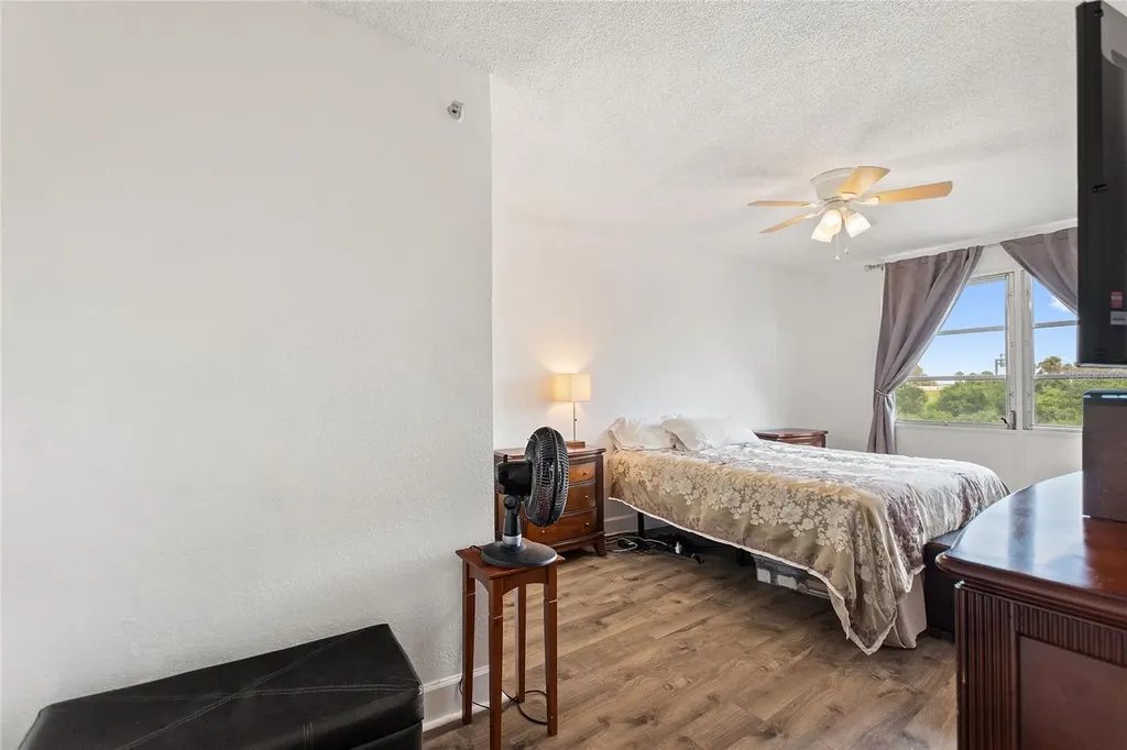 3315 58th Avenue S St Petersburg FL 33712