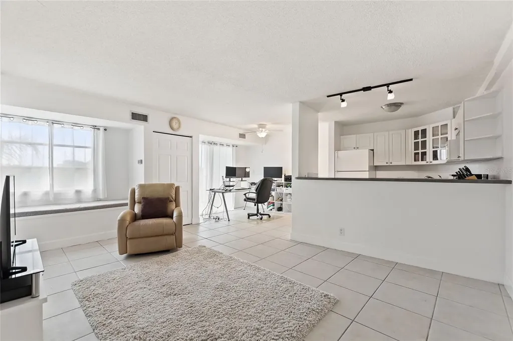 3315 58th Avenue S St Petersburg FL 33712