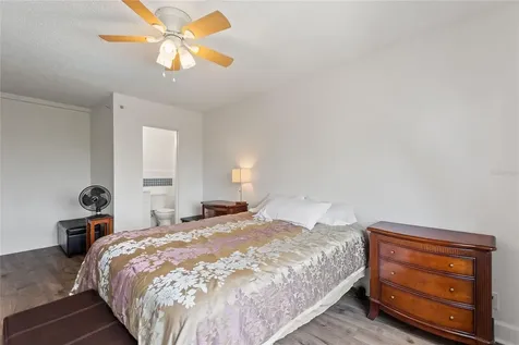 3315 58th Avenue S St Petersburg FL 33712