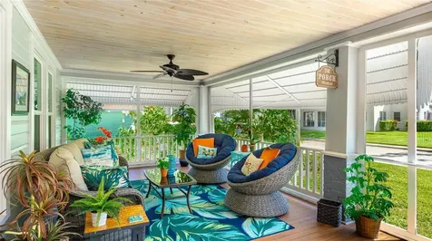 112 16th Street W Bradenton FL 34205