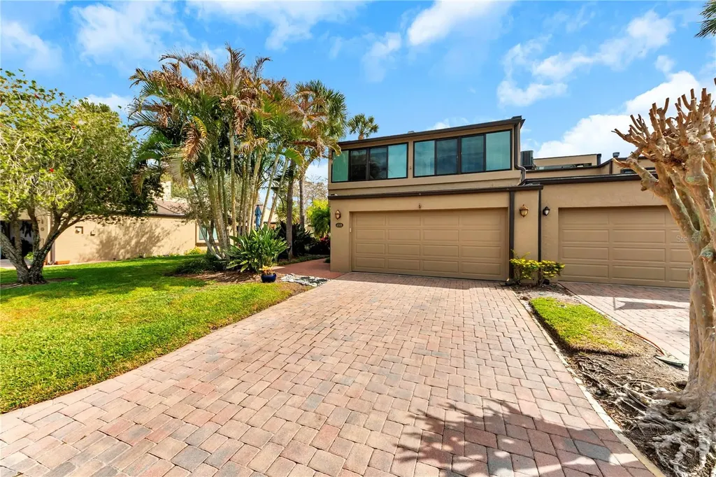 4508 Rolling Green Lane Tampa FL 33618