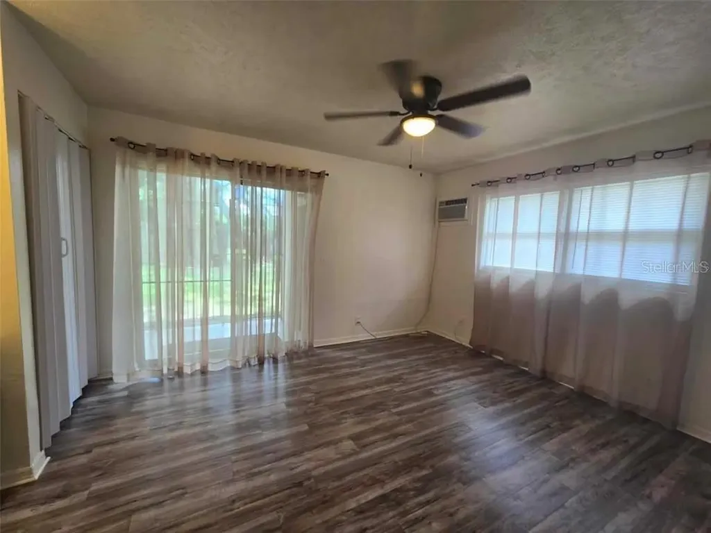 1414 E 108th Avenue Tampa FL 33612