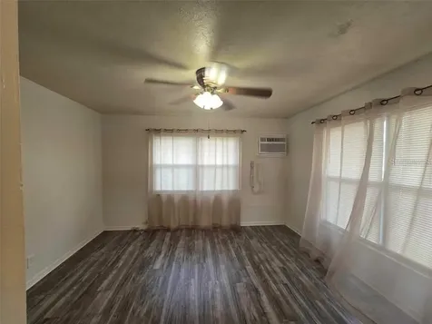 1414 E 108th Avenue Tampa FL 33612