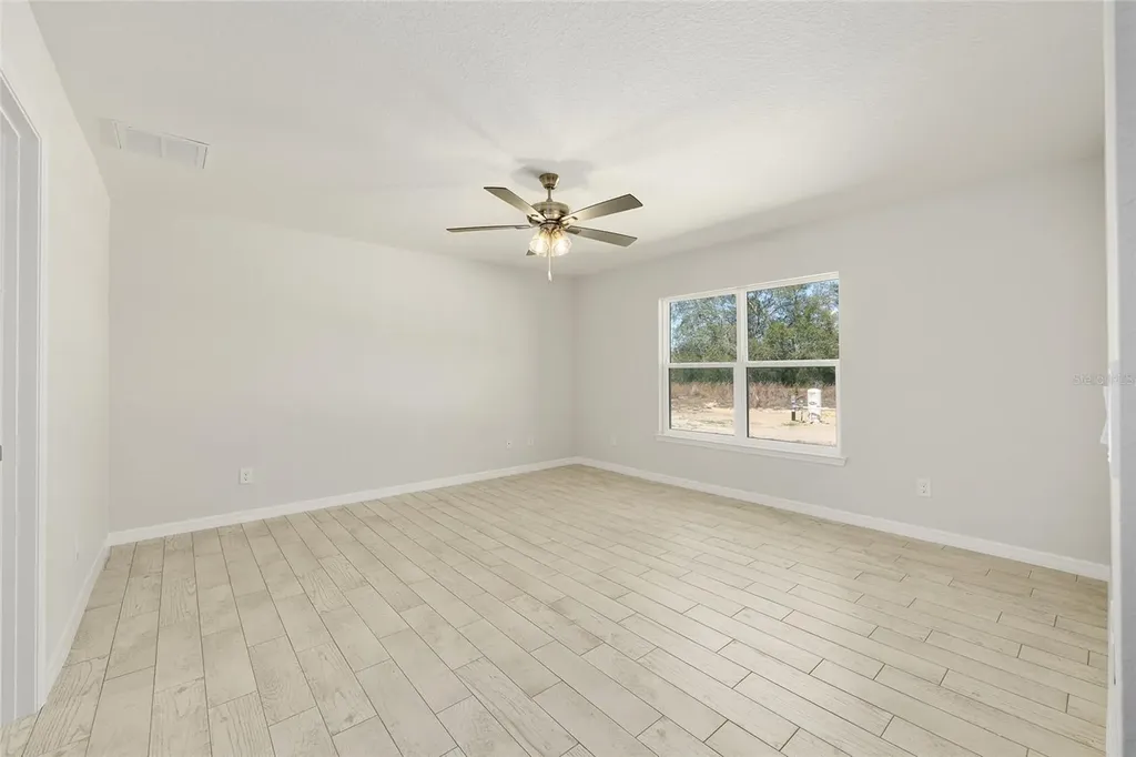 49 Locust Loop Circle Ocala FL 34472