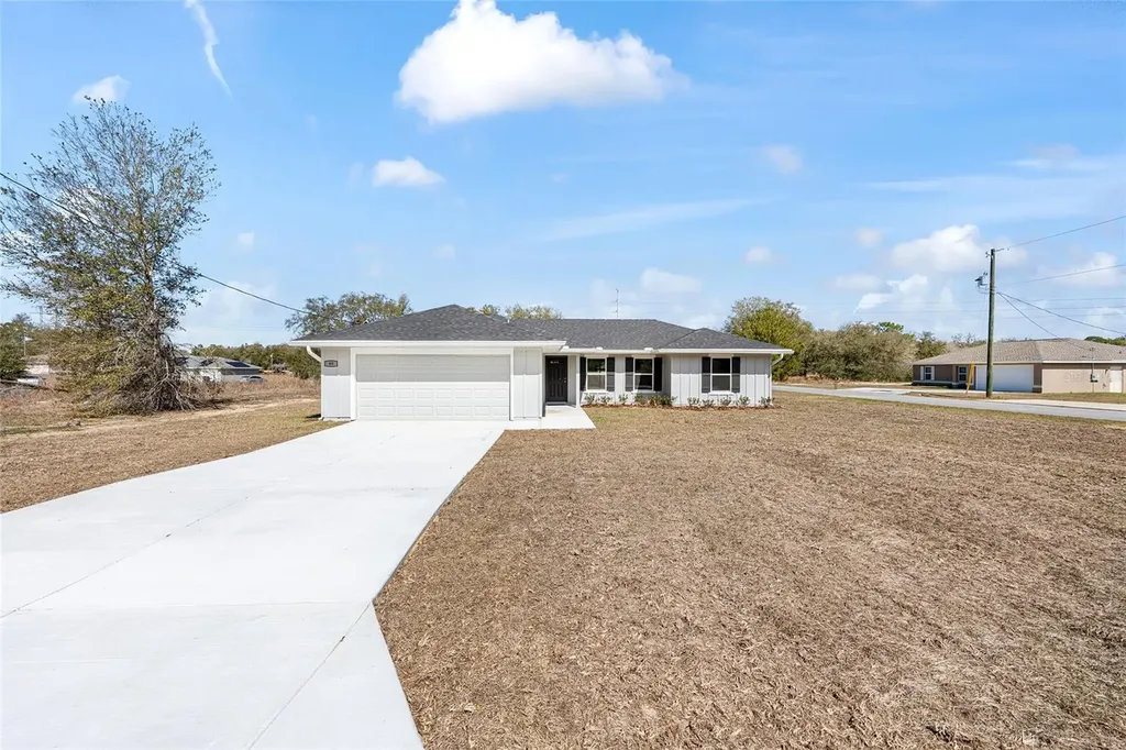 49 Locust Loop Circle Ocala FL 34472