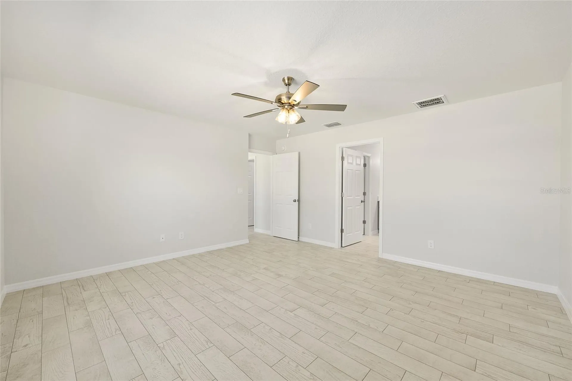 49 Locust Loop Circle Ocala FL 34472