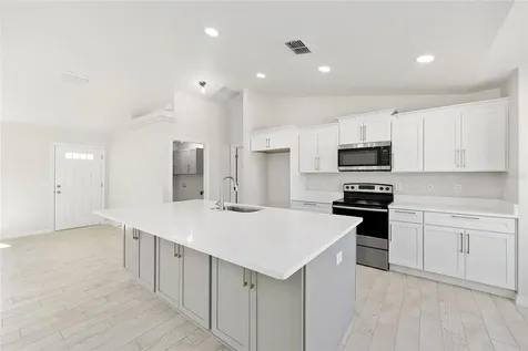 49 Locust Loop Circle Ocala FL 34472