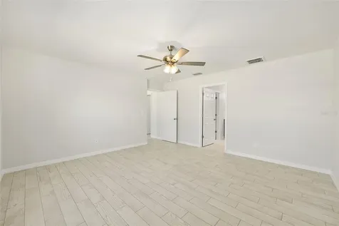 49 Locust Loop Circle Ocala FL 34472