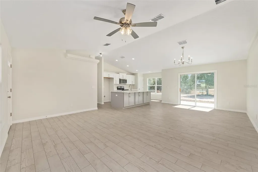 76 Ash Road Ocala FL 34472