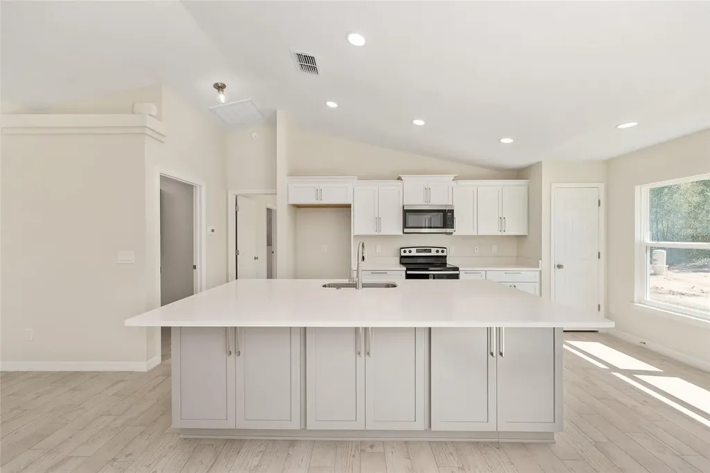 76 Ash Road Ocala FL 34472