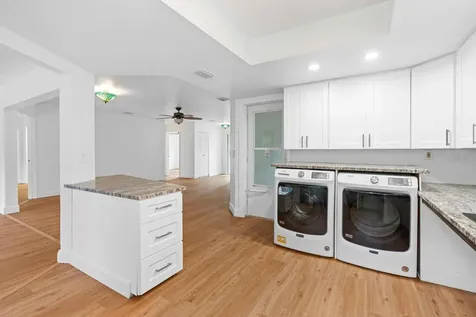 2113 Hartlebury Way Sun City Center FL 33573