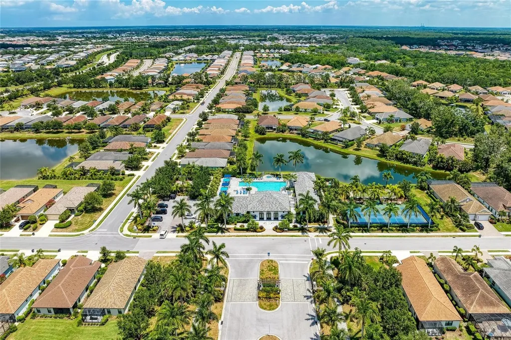 12807 Seasong Terrace Bradenton FL 34211