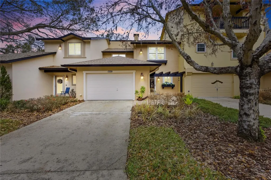1220 Avenida De Las Casas The Villages FL 32159
