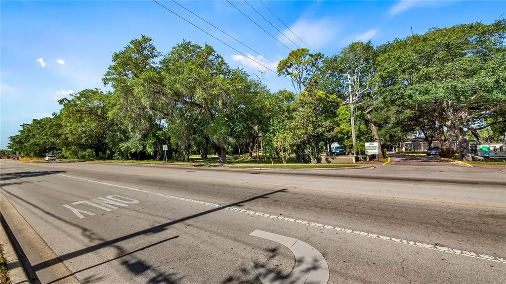 1500 N Hoagland Boulevard Kissimmee FL 34741