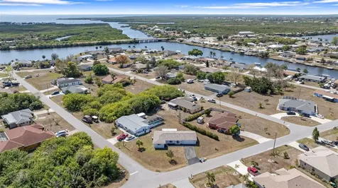 441 Greenwich Avenue NW Port Charlotte FL 33952