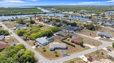 441 Greenwich Avenue NW Port Charlotte FL 33952