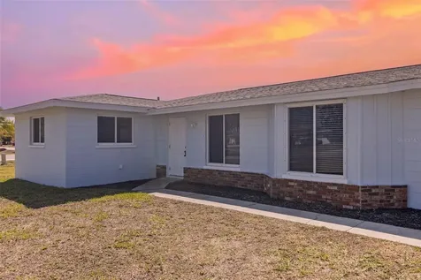 441 Greenwich Avenue NW Port Charlotte FL 33952