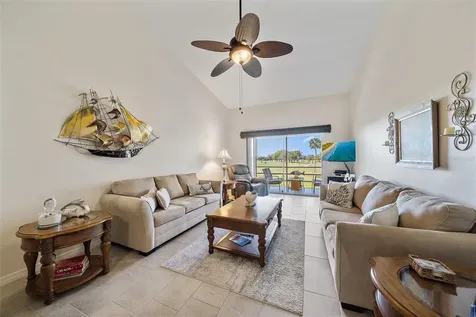 758 Village Circle Venice FL 34292
