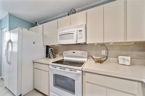 758 Village Circle Venice FL 34292