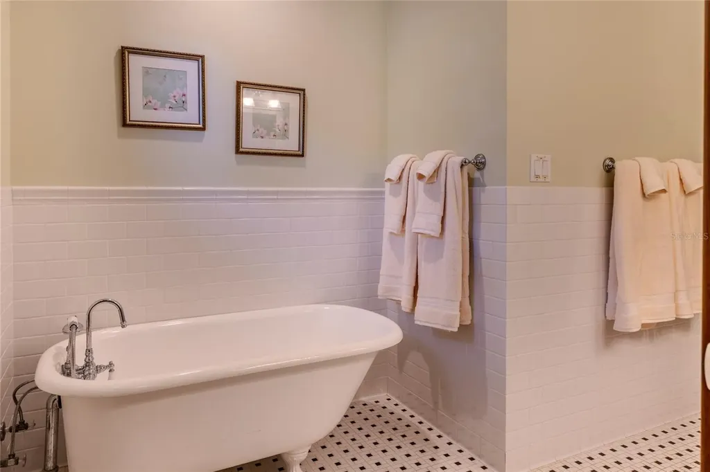 416 Sunset Drive Venice FL 34285