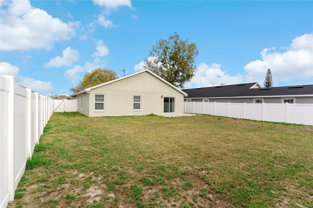 318 Bennett Street Auburndale FL 33823
