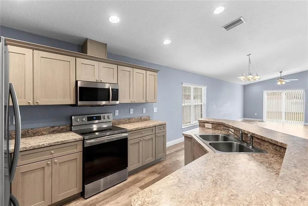 318 Bennett Street Auburndale FL 33823