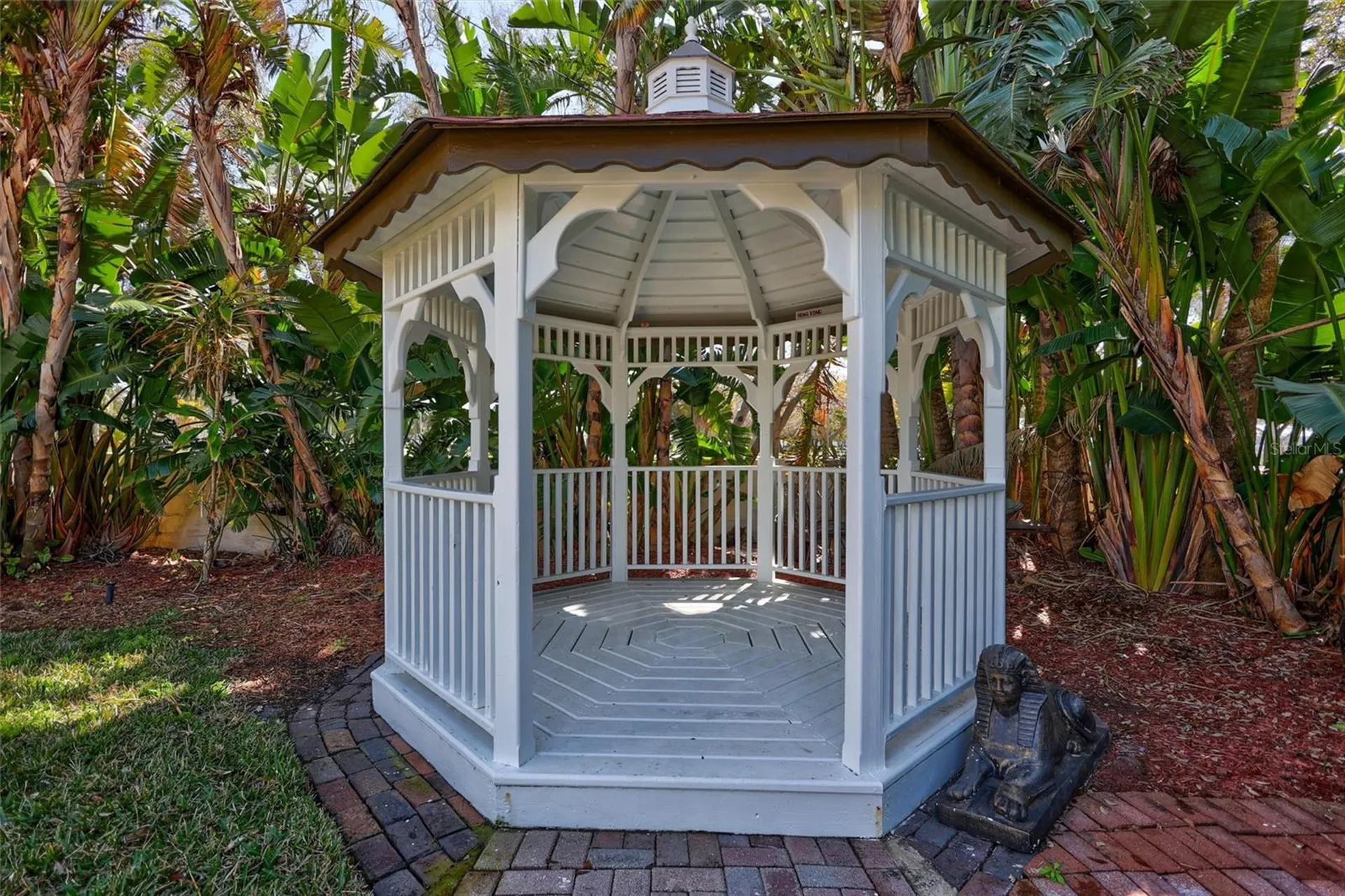 120 Park Street N St Petersburg FL 33710