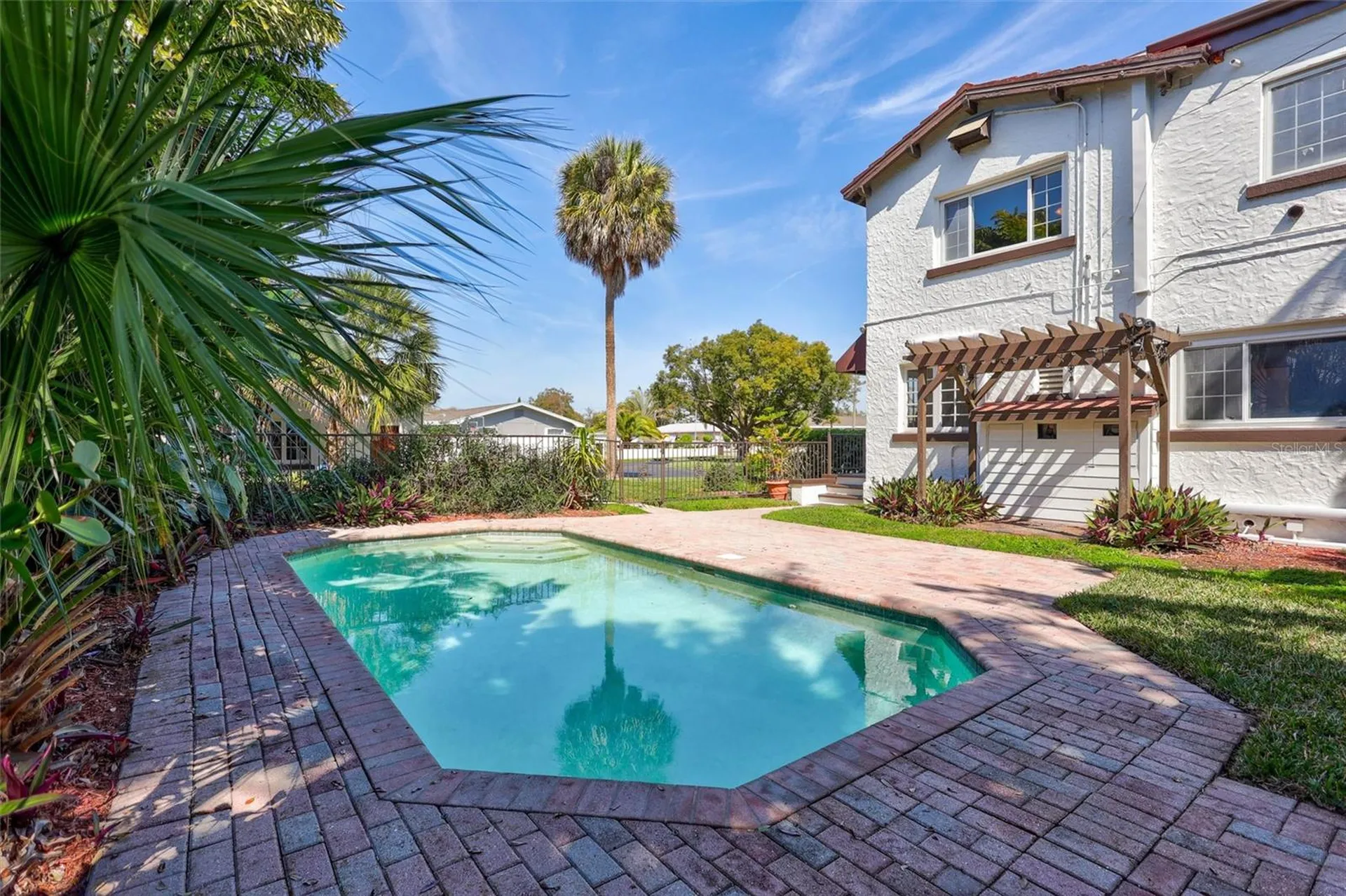 120 Park Street N St Petersburg FL 33710