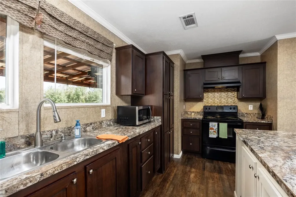 25228 NW 158th Avenue High Springs FL 32643