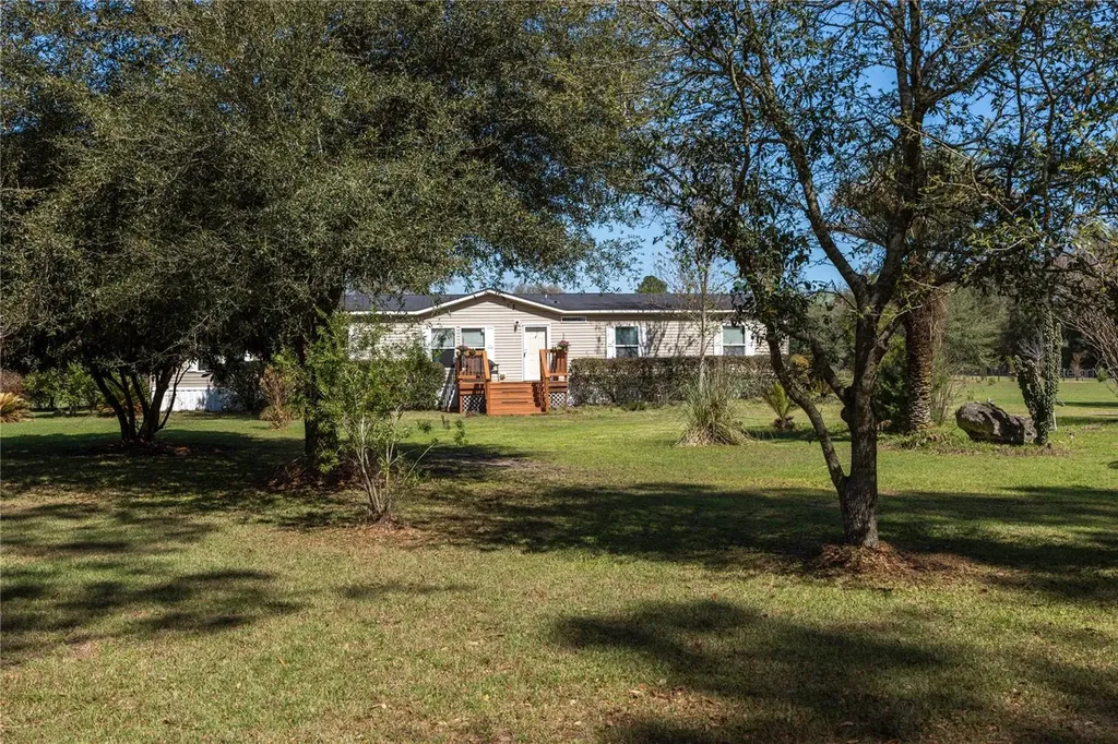 25228 NW 158th Avenue High Springs FL 32643