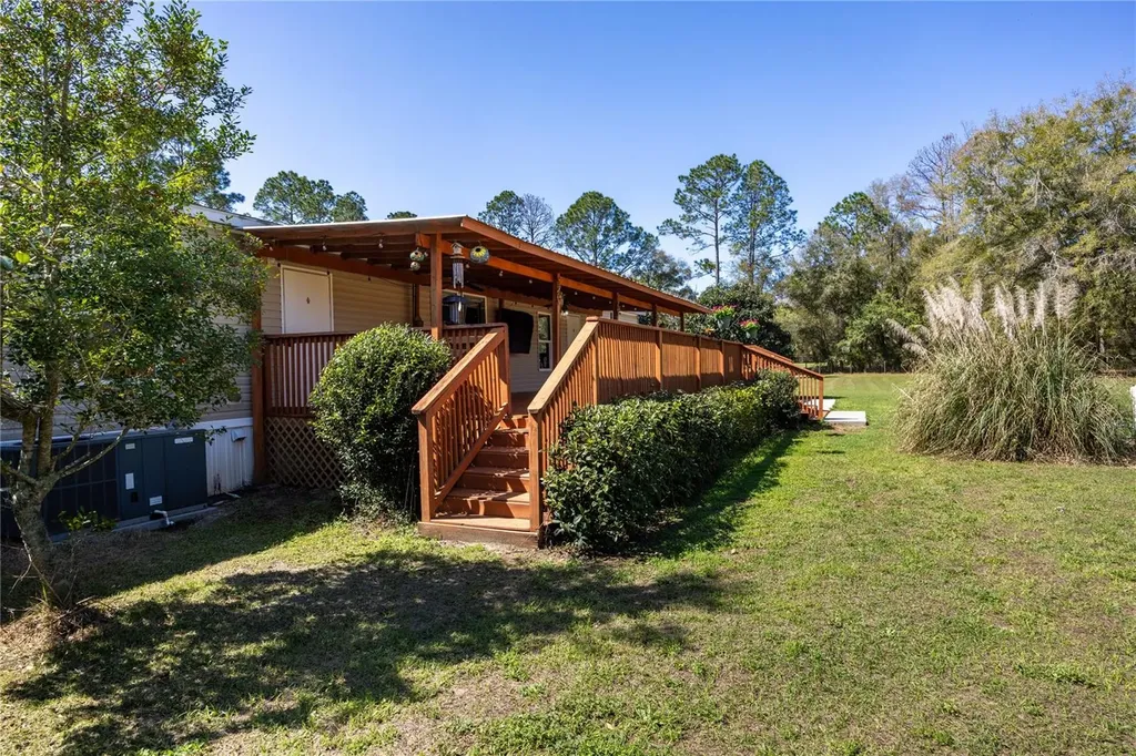 25228 NW 158th Avenue High Springs FL 32643