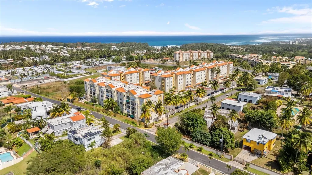 6690 Royal Palm Vega Alta PR 00692
