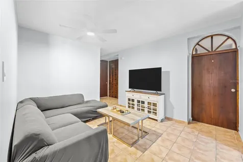 6690 Royal Palm Vega Alta PR 00692