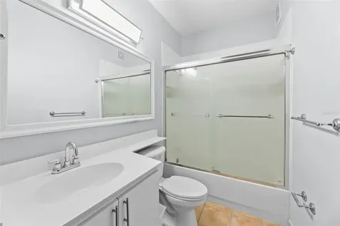 6690 Royal Palm Vega Alta PR 00692