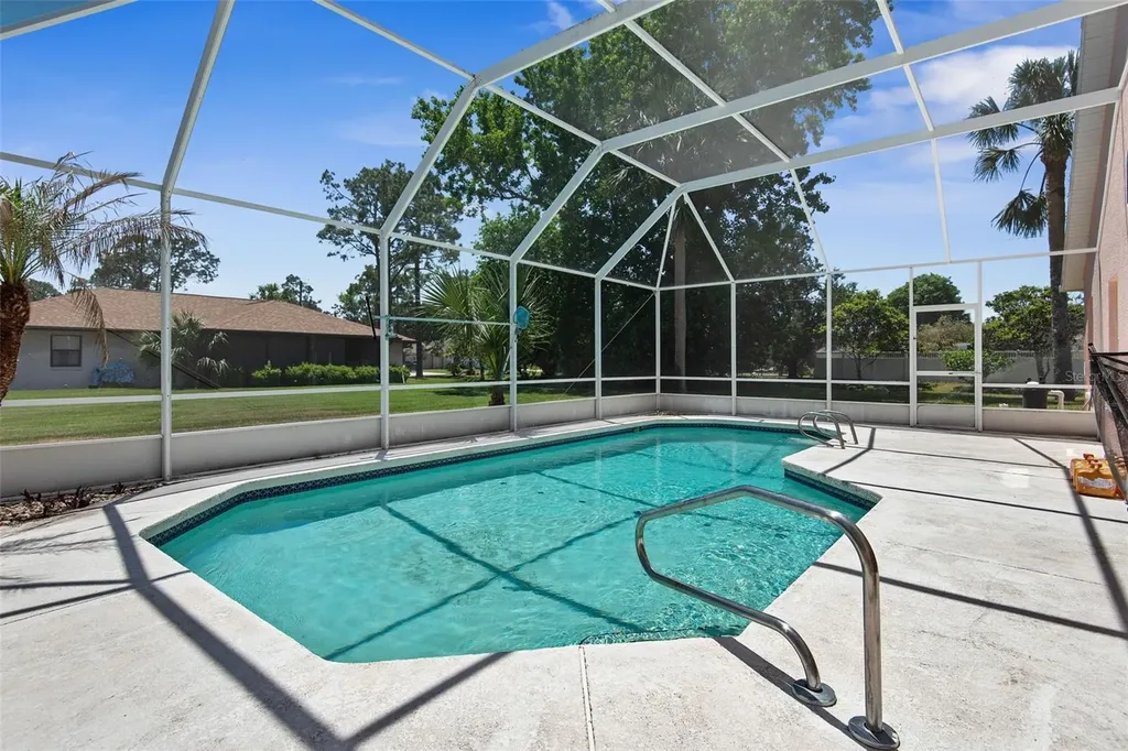 16 Woodston Lane Palm Coast FL 32164