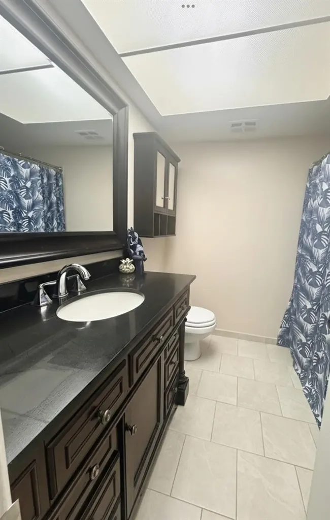 5860 38th Avenue N St Petersburg FL 33710