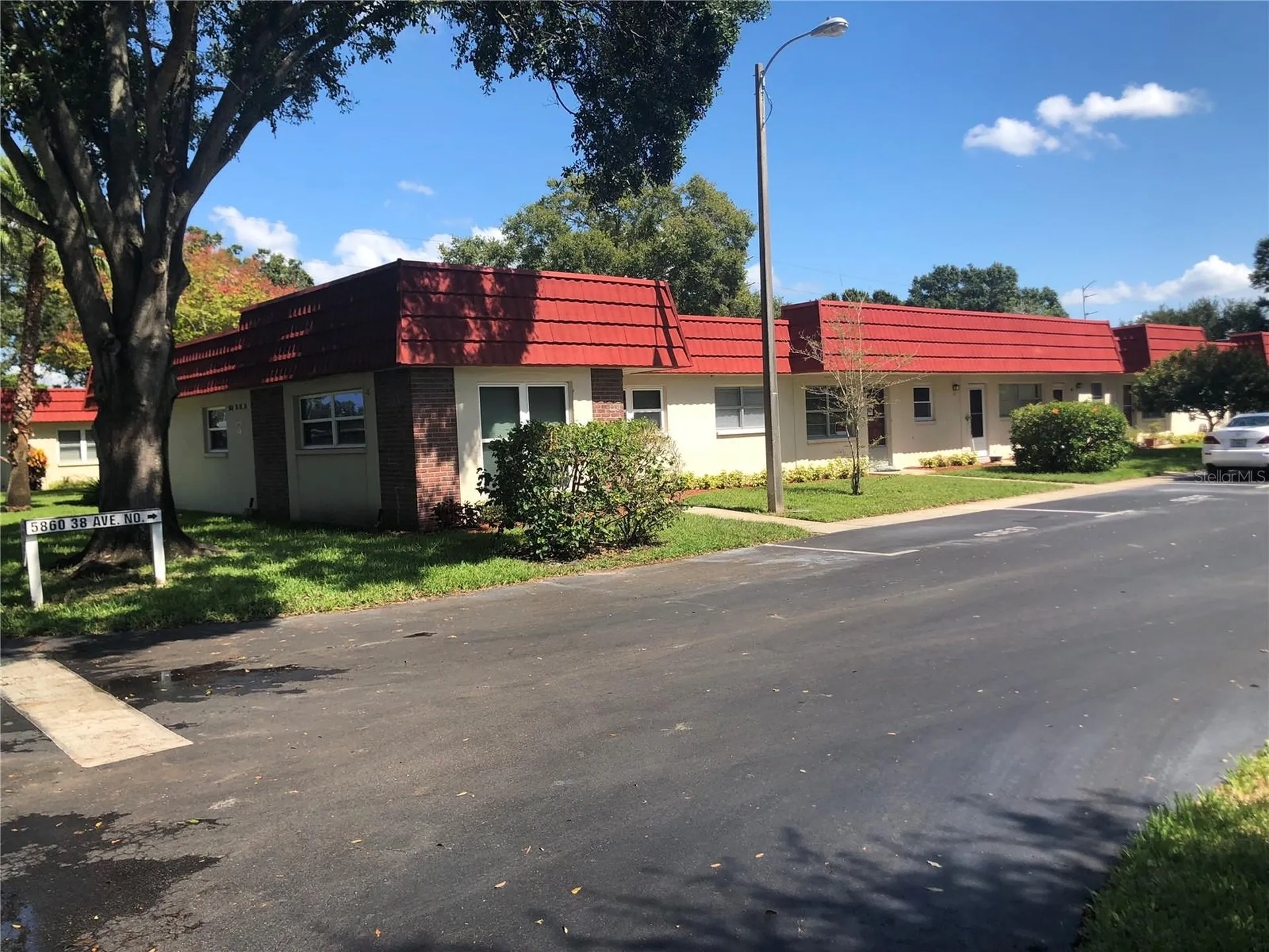5860 38th Avenue N St Petersburg FL 33710