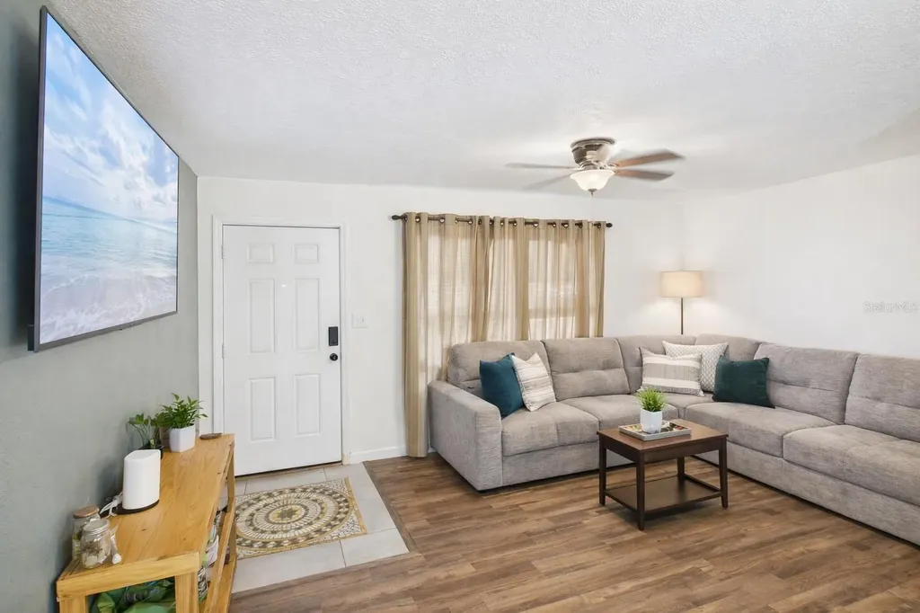1405 Pembrook Drive Leesburg FL 34748