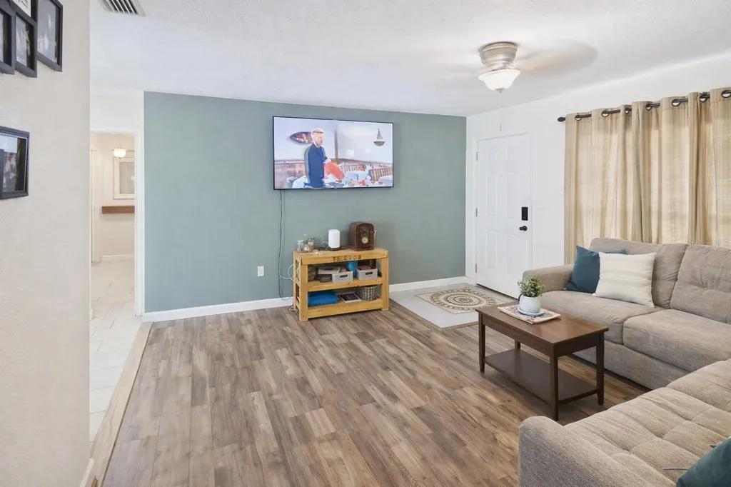 1405 Pembrook Drive Leesburg FL 34748