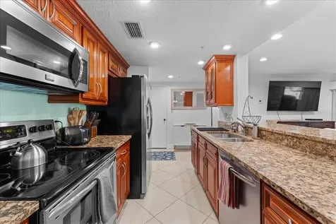 36750 Us Highway 19 Palm Harbor FL 34683