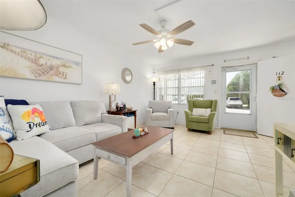 1001 77th Avenue N St Petersburg FL 33702