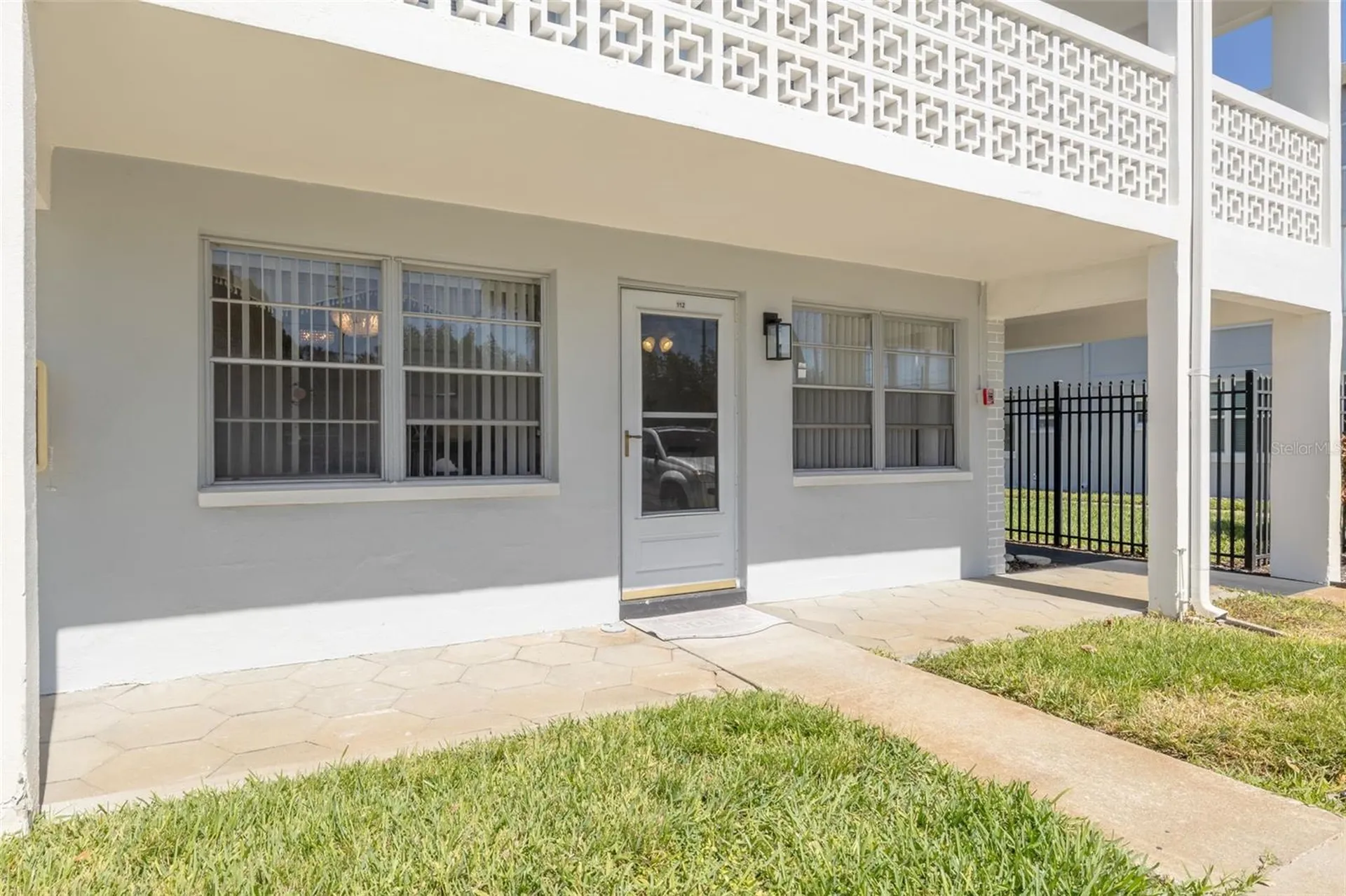 1001 77th Avenue N St Petersburg FL 33702