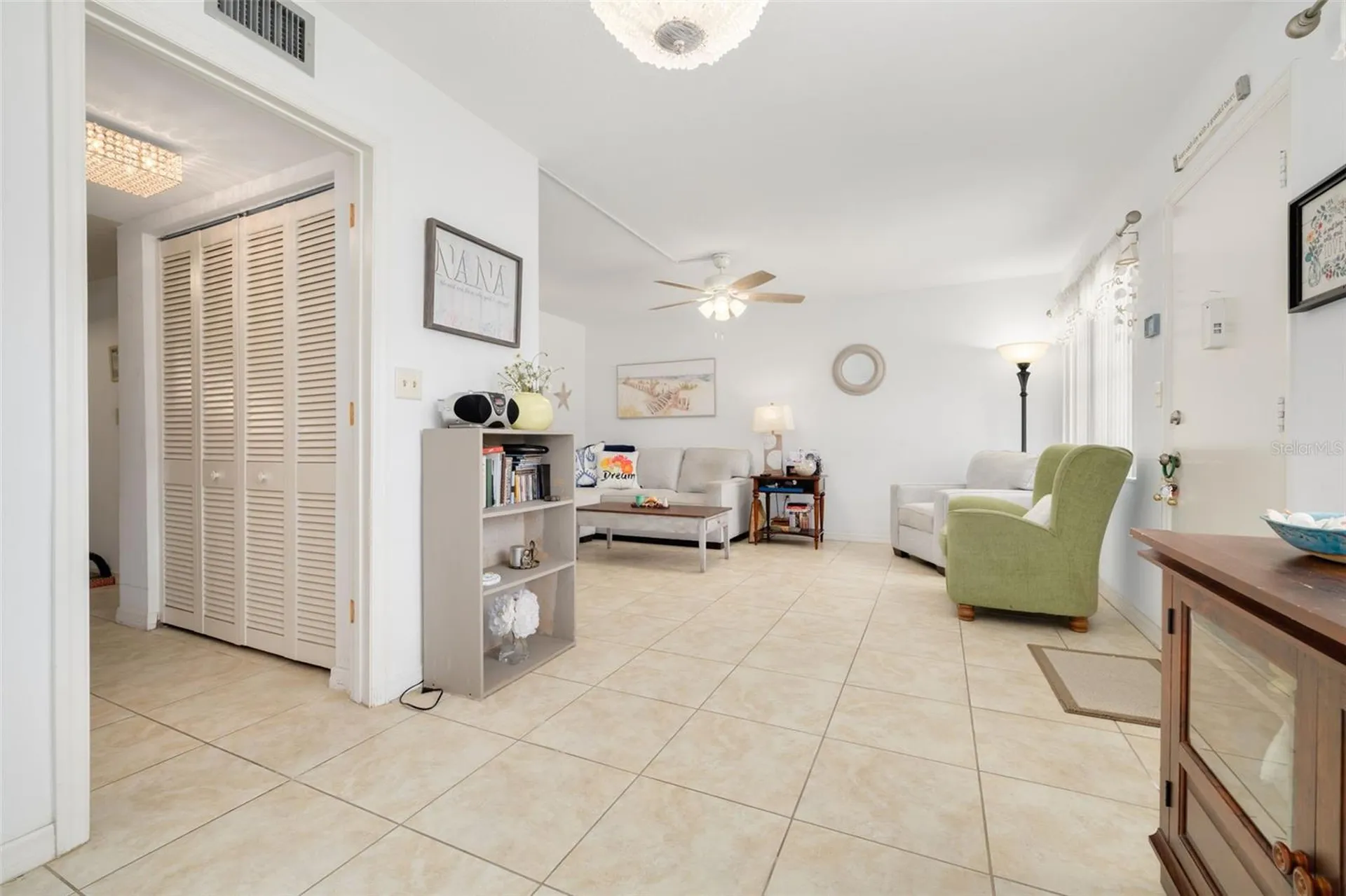 1001 77th Avenue N St Petersburg FL 33702