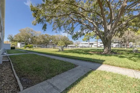 1001 77th Avenue N St Petersburg FL 33702