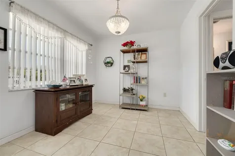 1001 77th Avenue N St Petersburg FL 33702