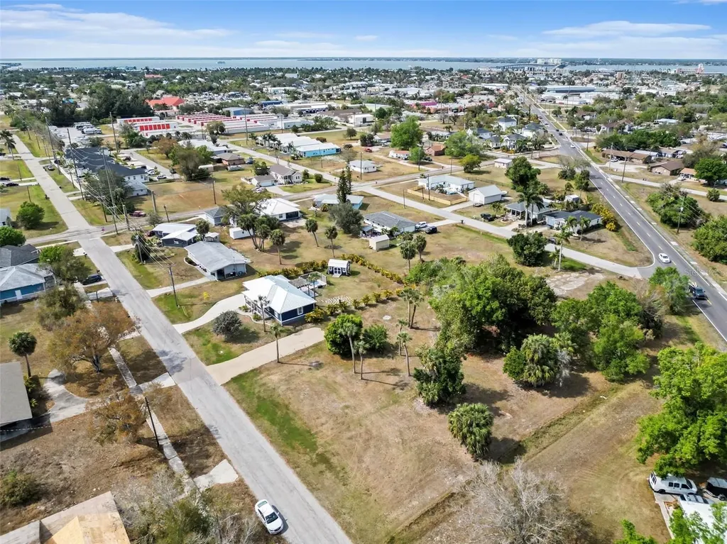 410 E Henry Street Punta Gorda FL 33950