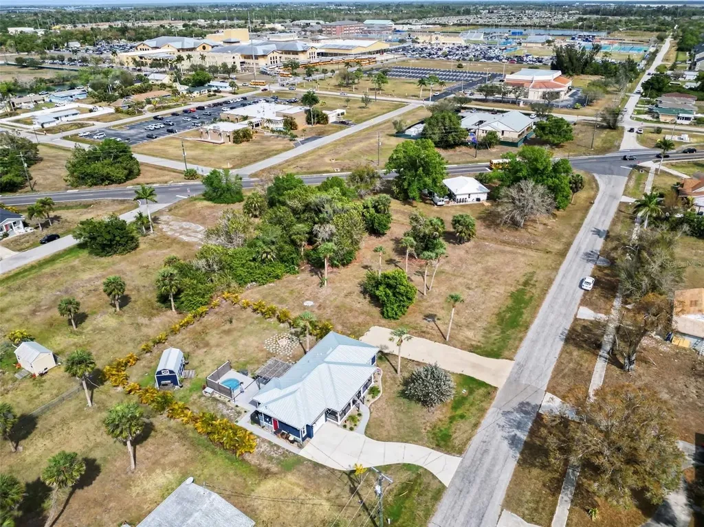 410 E Henry Street Punta Gorda FL 33950
