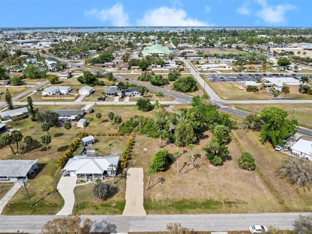 410 E Henry Street Punta Gorda FL 33950