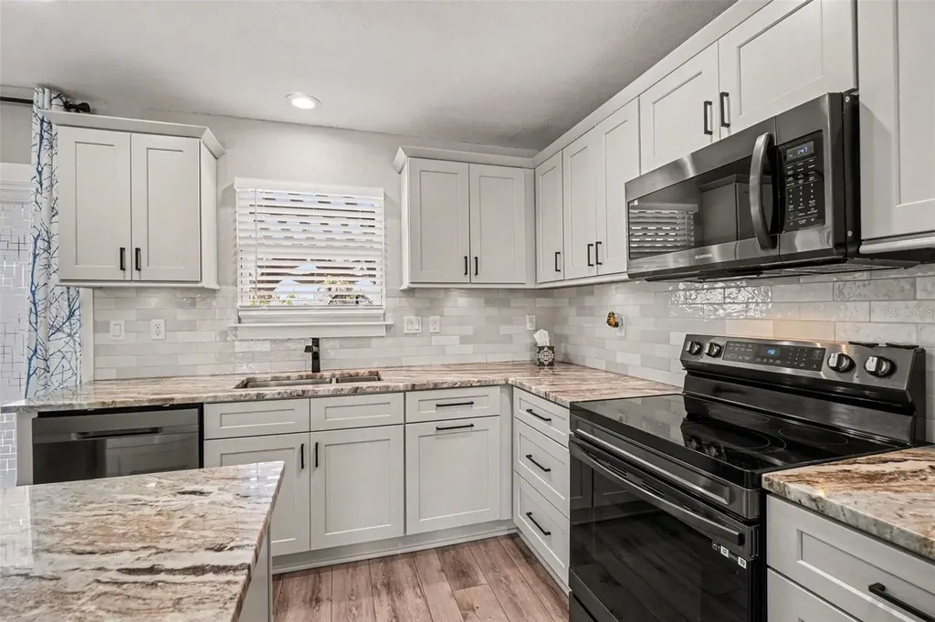 410 E Henry Street Punta Gorda FL 33950
