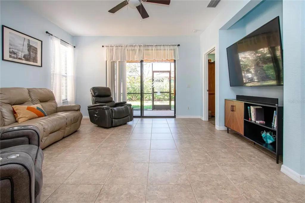 317 Seneca Falls Drive Apollo Beach FL 33572